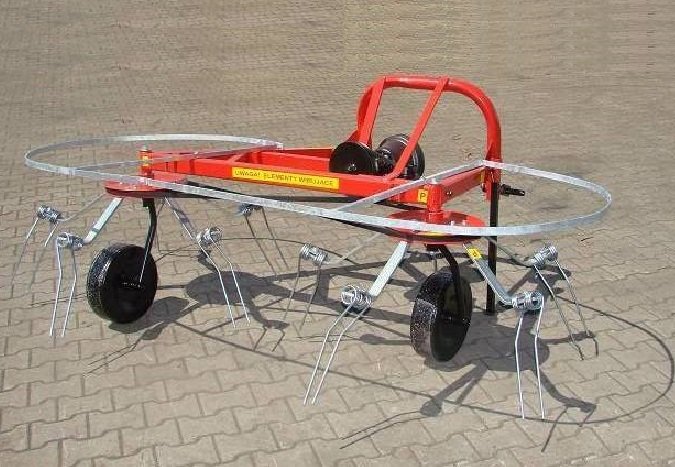 04 - Obraceč sena 2,7 m - 5 ti ramenný